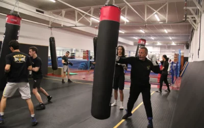 Position des pieds en boxe : technique et déplacements